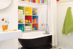 Diseño de baño colorido