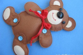 Teddy bear with clasps