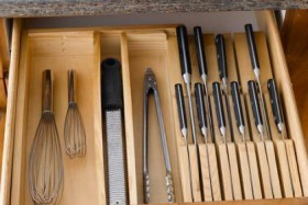 organizador para cuchillos en un cajón