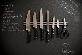 магнітний тримач ножів