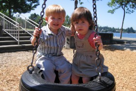 children&#39;s swing